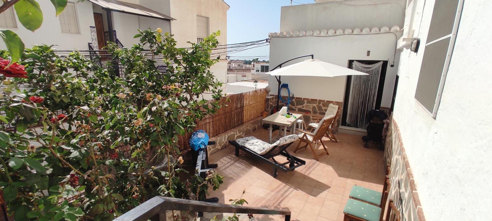 Acogedora Casa Familiar Con Patio Villa ซาโลเบรญา ภายนอก รูปภาพ