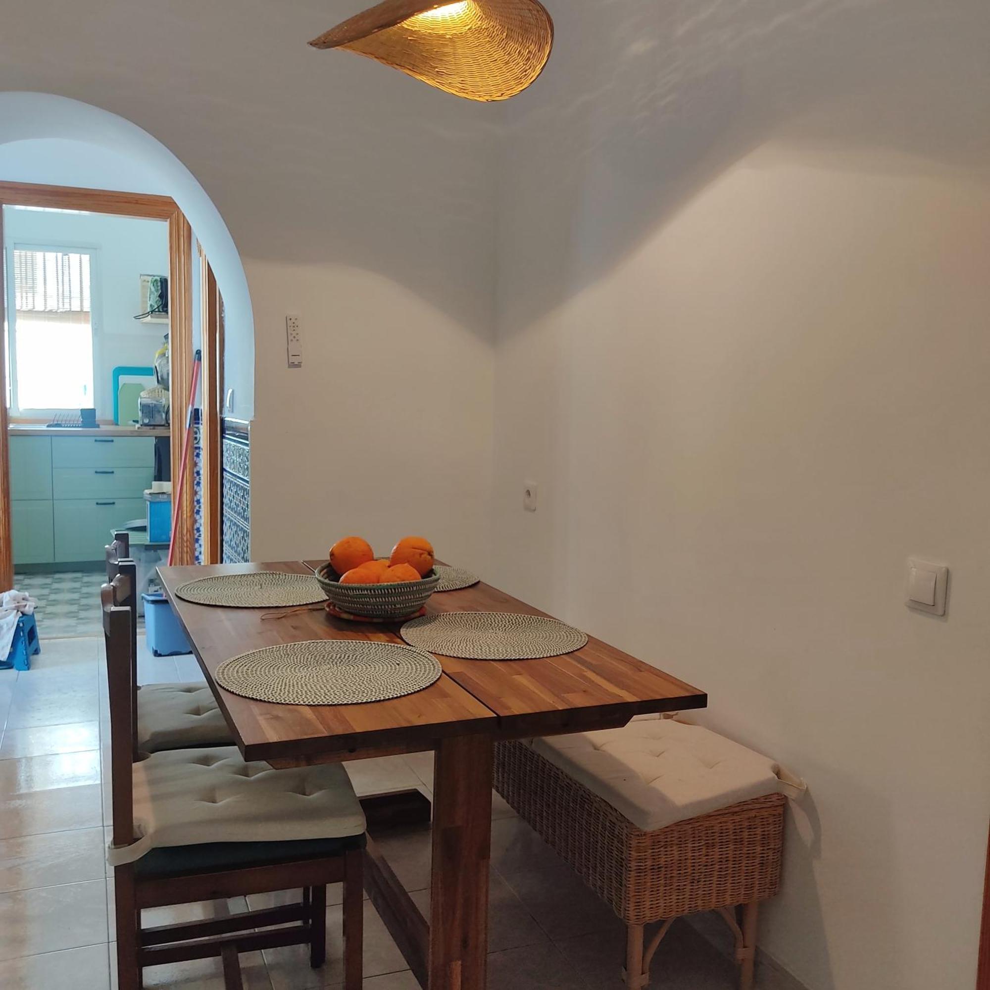 Acogedora Casa Familiar Con Patio Villa ซาโลเบรญา ภายนอก รูปภาพ